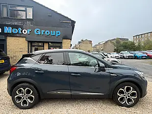 Used 2024 Renault Captur Techno Blue - Interior and Exterior details 5