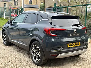Used 2024 Renault Captur Techno Blue - Interior and Exterior details 8