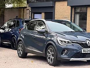 Used 2024 Renault Captur Techno Blue - Interior and Exterior details 9
