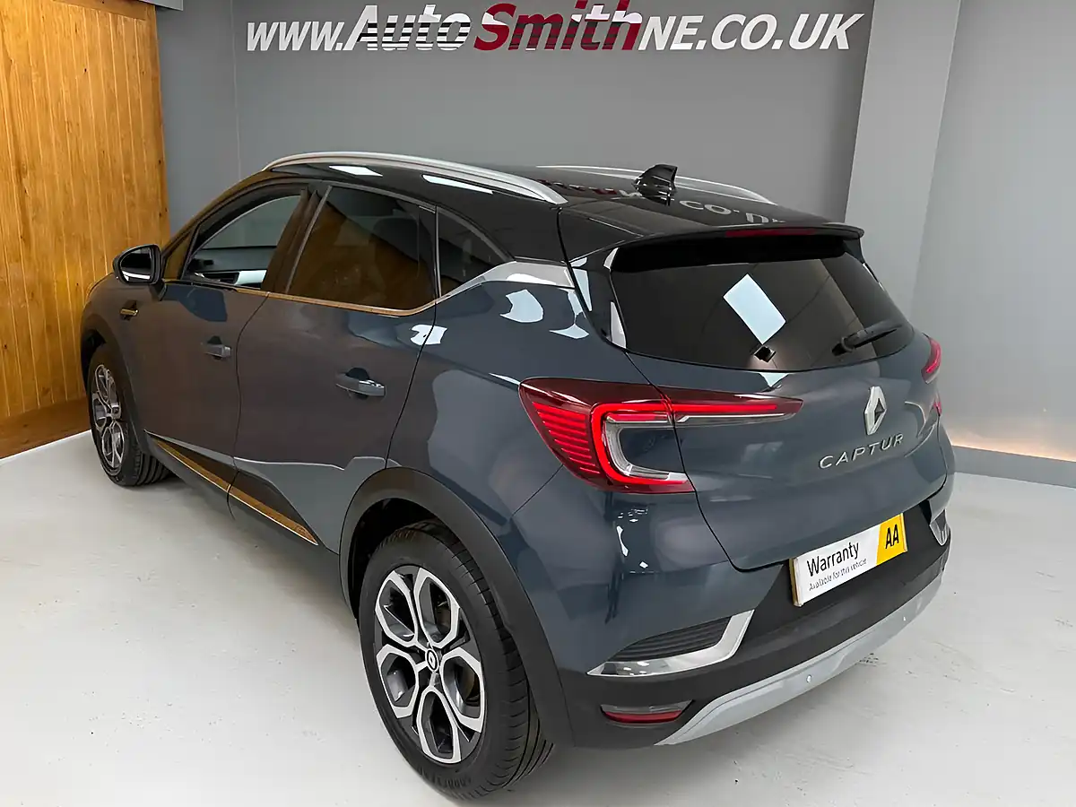 Used 2024 Renault Captur Techno Grey/Black - Interior and Exterior details 10