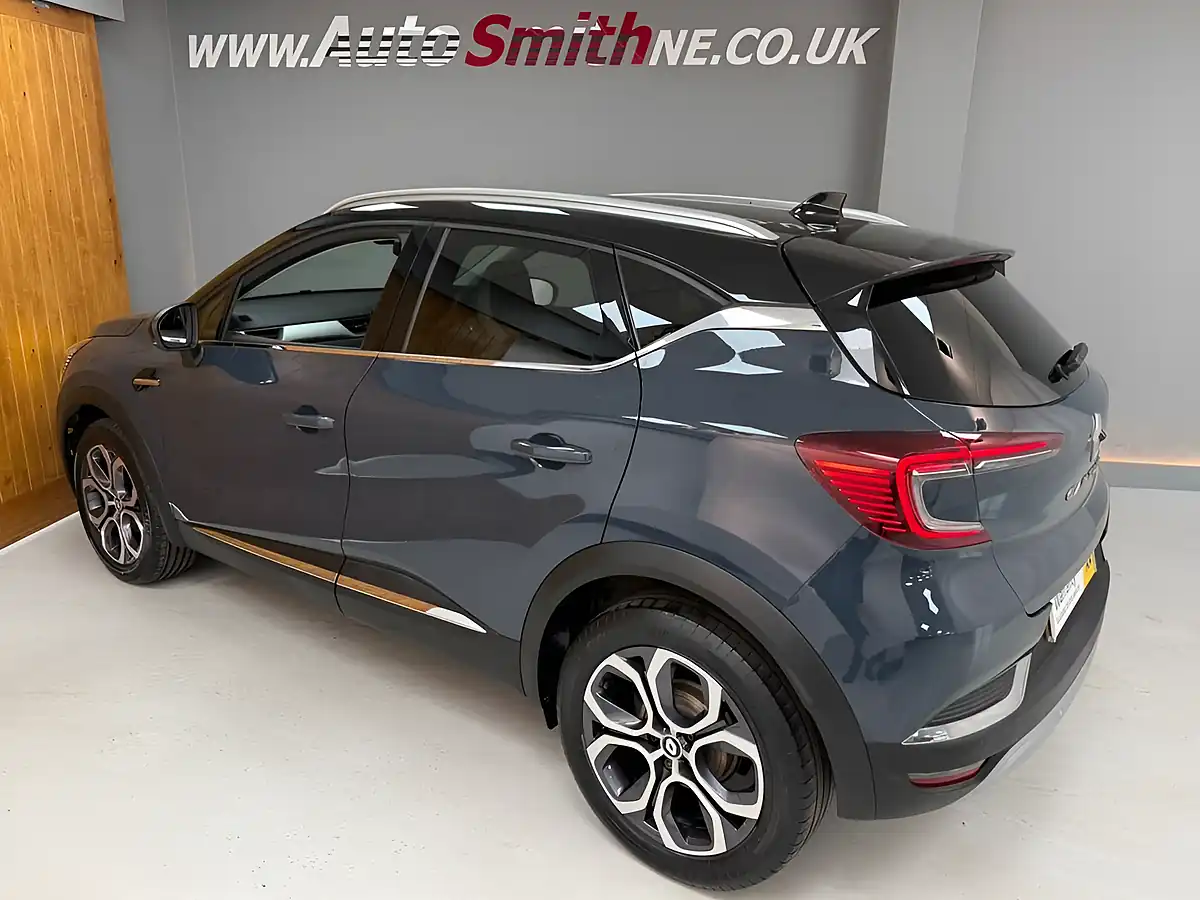 Used 2024 Renault Captur Techno Grey/Black - Interior and Exterior details 11