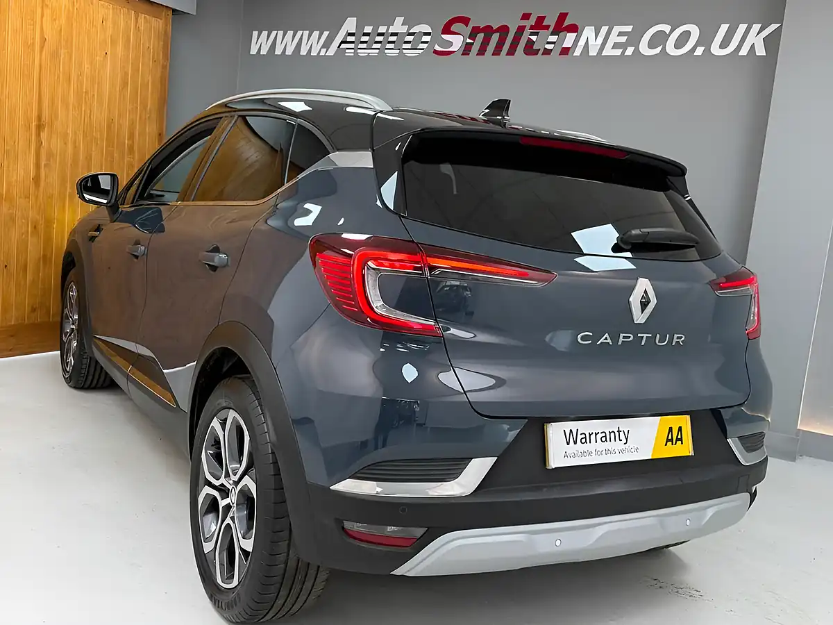 Used 2024 Renault Captur Techno Grey/Black - Interior and Exterior details 13