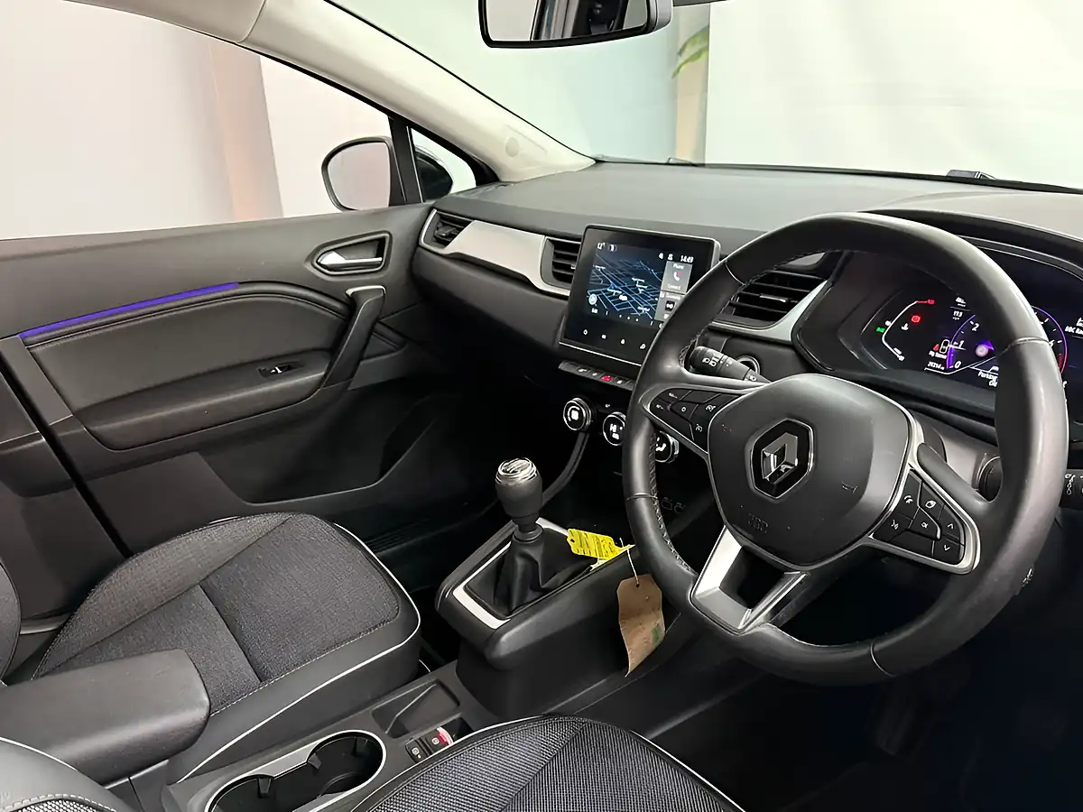 Used 2024 Renault Captur Techno Grey/Black - Interior and Exterior details 18