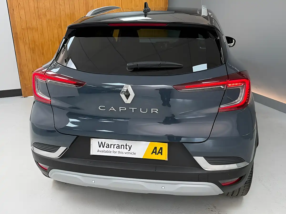 Used 2024 Renault Captur Techno Grey/Black - Interior and Exterior details 8