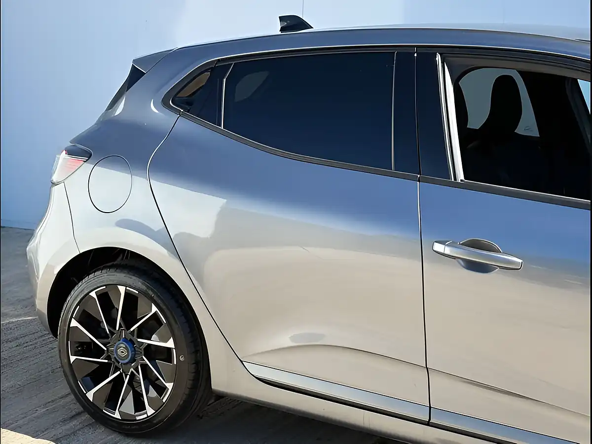 Used 2024 Renault Clio Espirit Alpine Shadow Grey - Interior and Exterior details 10