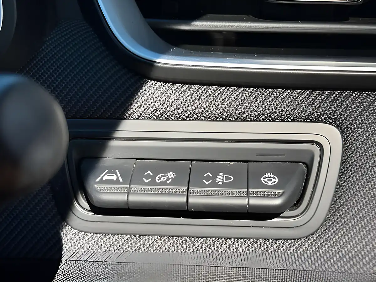 Used 2024 Renault Clio Espirit Alpine Shadow Grey - Interior and Exterior details 20