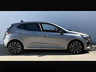 Used 2024 Renault Clio Espirit Alpine Shadow Grey - Interior and Exterior details 9