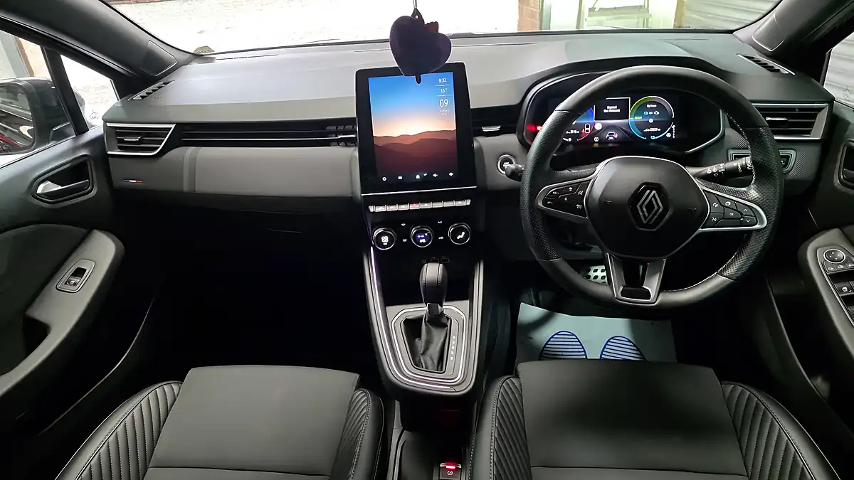 Used 2024 Renault Clio Esprit Alpine Black - Interior and Exterior details 12