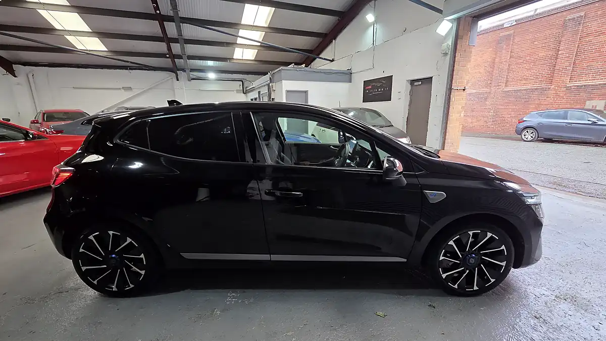Used 2024 Renault Clio Esprit Alpine Black - Interior and Exterior details 7