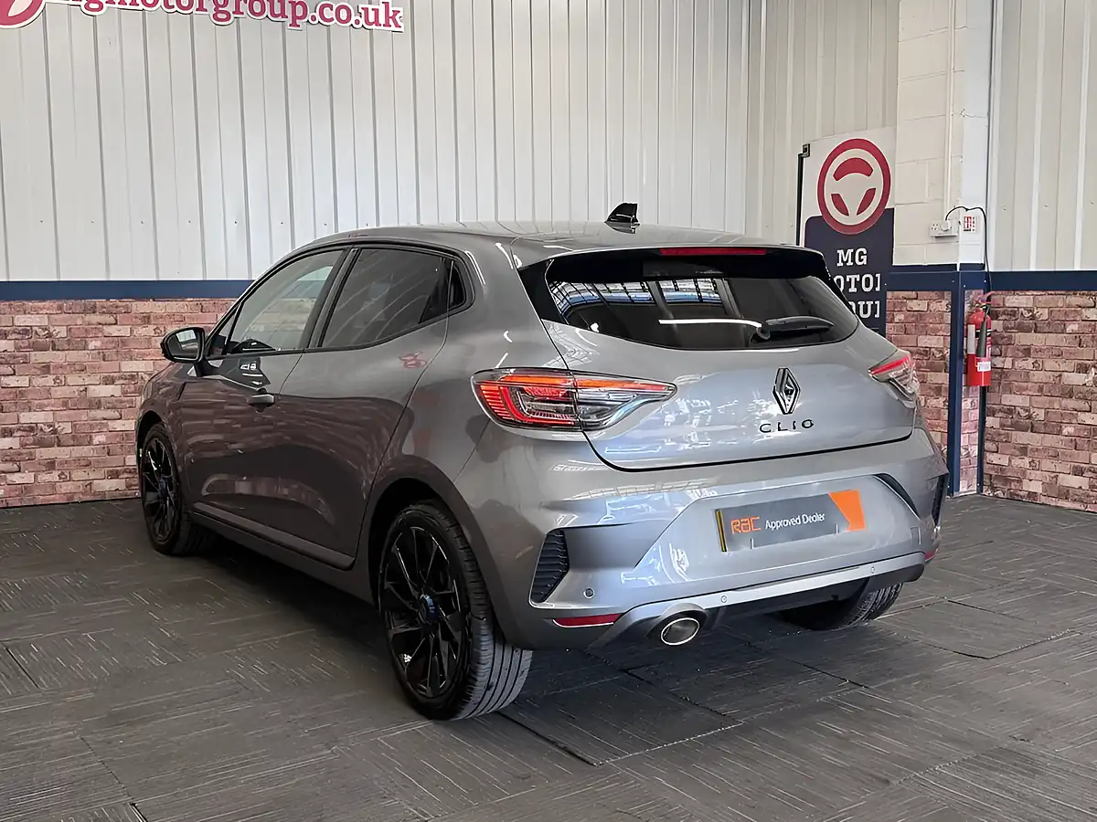 Used 2024 Renault Clio Esprit Alpine Shadow Grey - Interior and Exterior details 11
