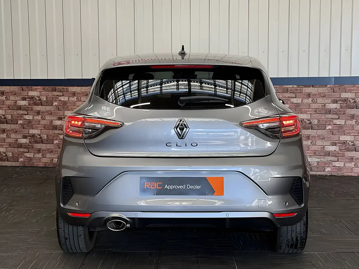 Used 2024 Renault Clio Esprit Alpine Shadow Grey - Interior and Exterior details 4