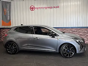 Used 2024 Renault Clio Esprit Alpine Shadow Grey - Interior and Exterior details 9