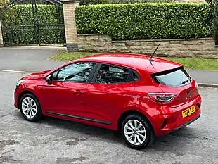 Used 2024 Renault Clio Evolution Bright Red - Interior and Exterior details 10