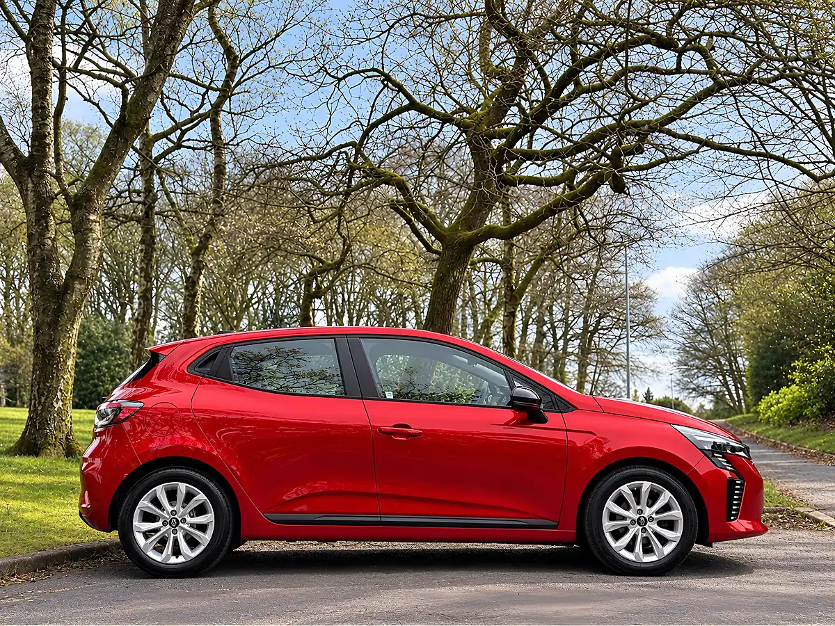 Used 2024 Renault Clio Evolution Bright Red - Interior and Exterior details 2