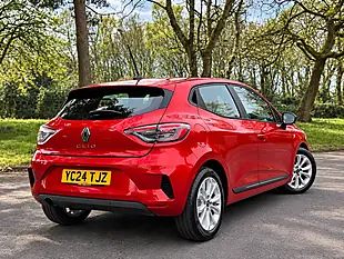 Used 2024 Renault Clio Evolution Bright Red - Interior and Exterior details 3