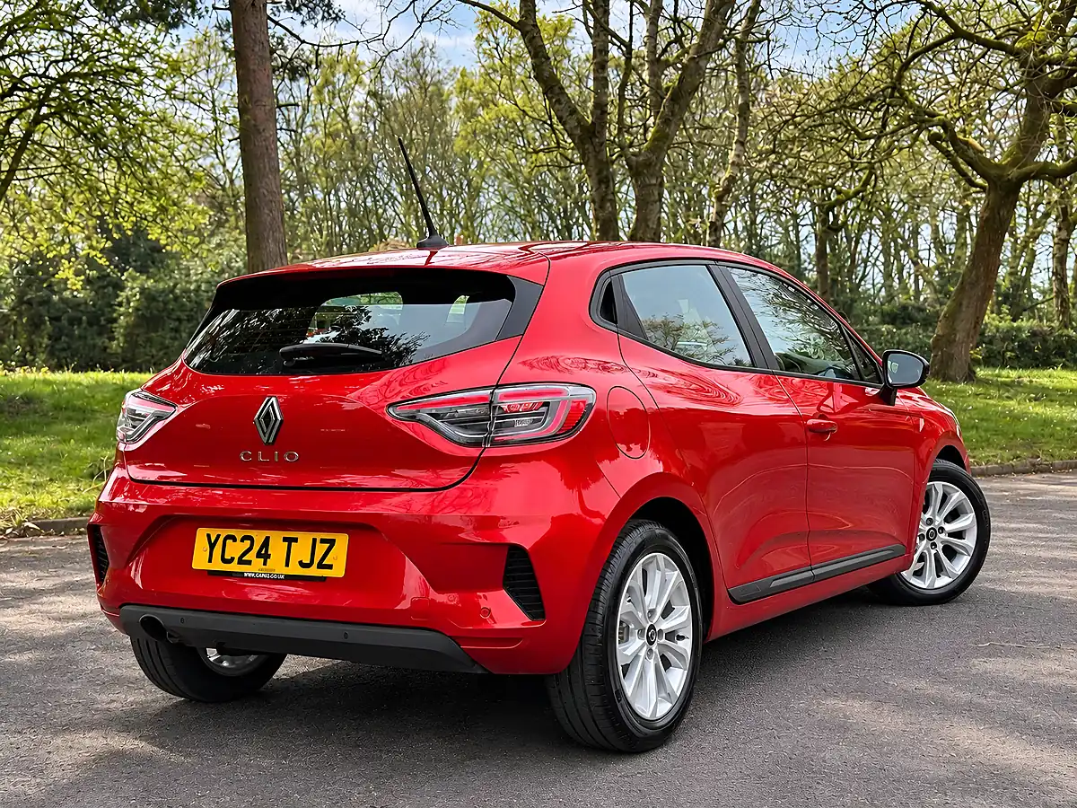 Used 2024 Renault Clio Evolution Bright Red - Interior and Exterior details 3