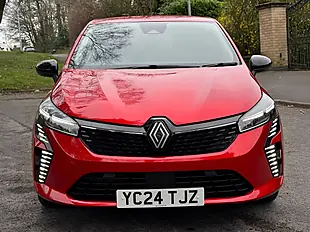 Used 2024 Renault Clio Evolution Bright Red - Interior and Exterior details 7