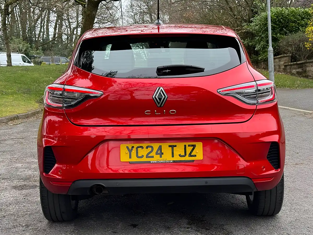 Used 2024 Renault Clio Evolution Bright Red - Interior and Exterior details 8