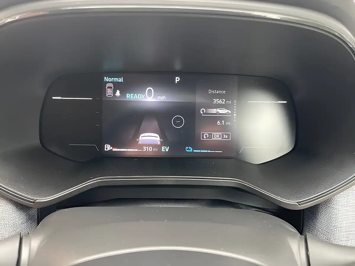 Used 2024 Renault Clio Evolution Grey - Interior and Exterior details 15