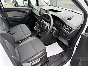 Used 2024 Renault Kangoo Advance White - Interior and Exterior details 3