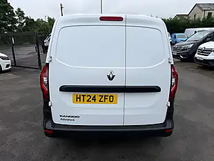 Used 2024 Renault Kangoo Advance White - Interior and Exterior details 9