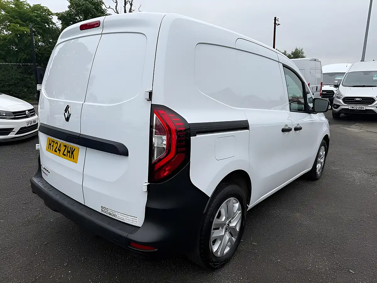 Used 2024 Renault Kangoo Advance White - Interior and Exterior details 2