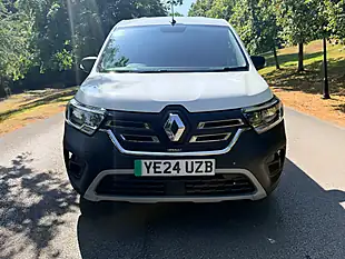 Used 2024 Renault Kangoo Advance White - Interior and Exterior details 20