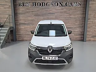 Used 2024 Renault Kangoo Advance White - Interior and Exterior details 2