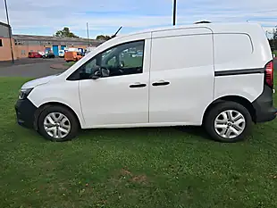 Used 2024 Renault Kangoo Advance White - Interior and Exterior details 2