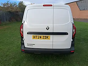 Used 2024 Renault Kangoo Advance White - Interior and Exterior details 4