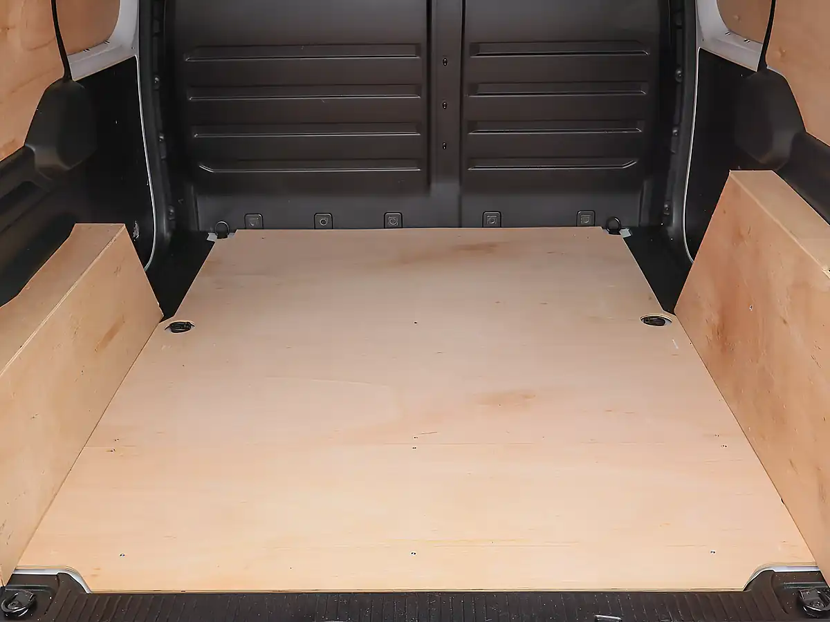 Used 2024 Renault Kangoo Energy ML19 Advance White - Interior and Exterior details 10