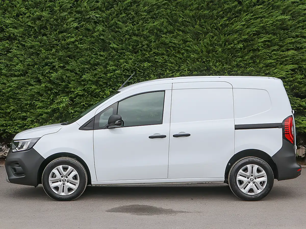 Used 2024 Renault Kangoo Energy ML19 Advance White - Interior and Exterior details 13