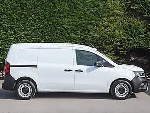 Used 2024 Renault Kangoo Maxi Advance Mineral White - Interior and Exterior details 5