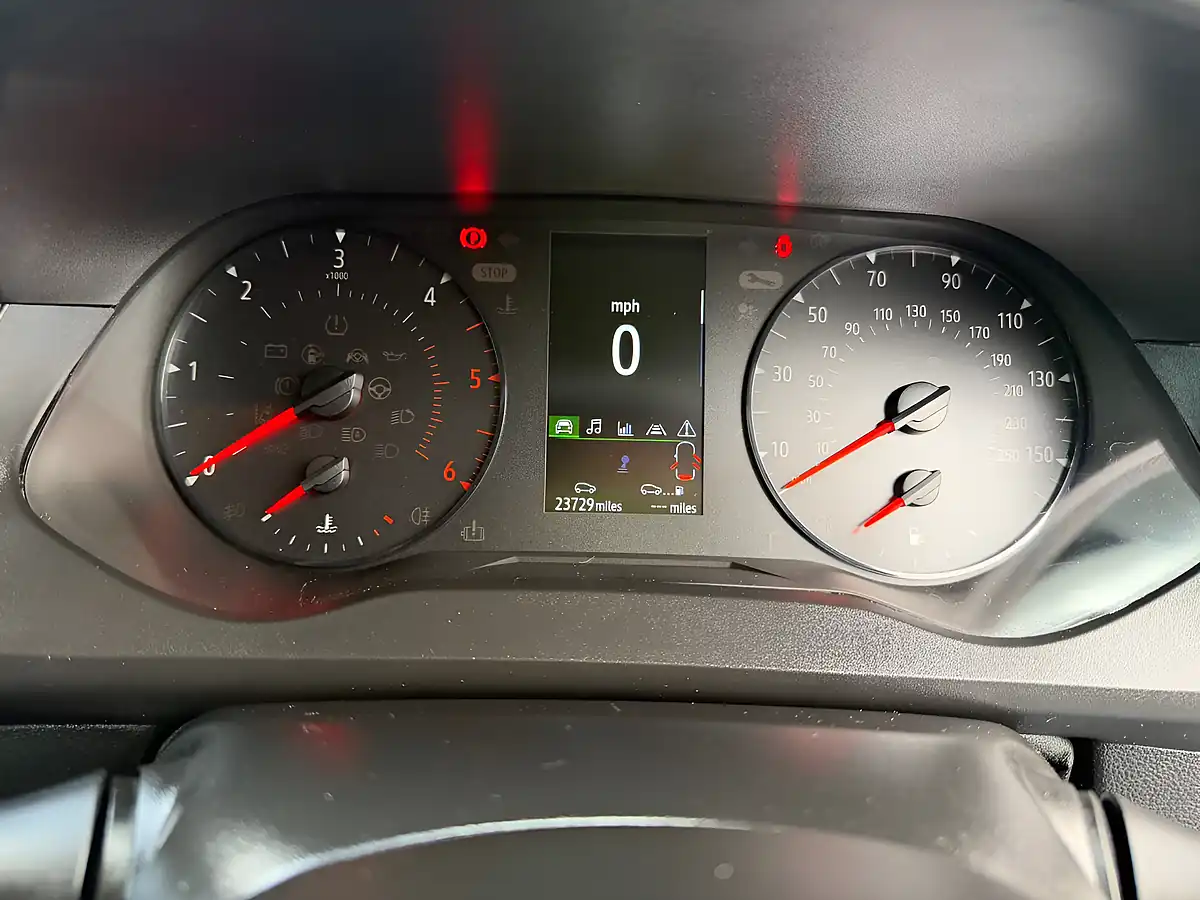 Used 2024 Renault Kangoo ML19 Advance White - Interior and Exterior details 12