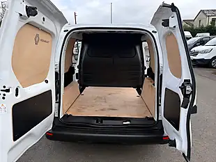 Used 2024 Renault Kangoo ML19 Advance White - Interior and Exterior details 7