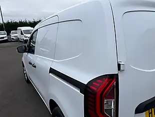 Used 2024 Renault Kangoo ML19 Advance White - Interior and Exterior details 18