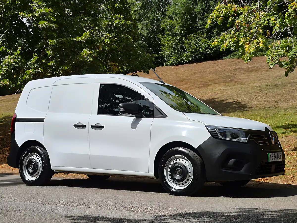 Used 2024 Renault Kangoo ML19 Start Panel Van White - Front View