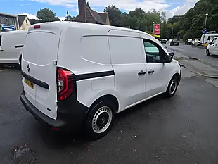 Used 2024 Renault Kangoo ML19 Start Van Auto White - Interior and Exterior details 12