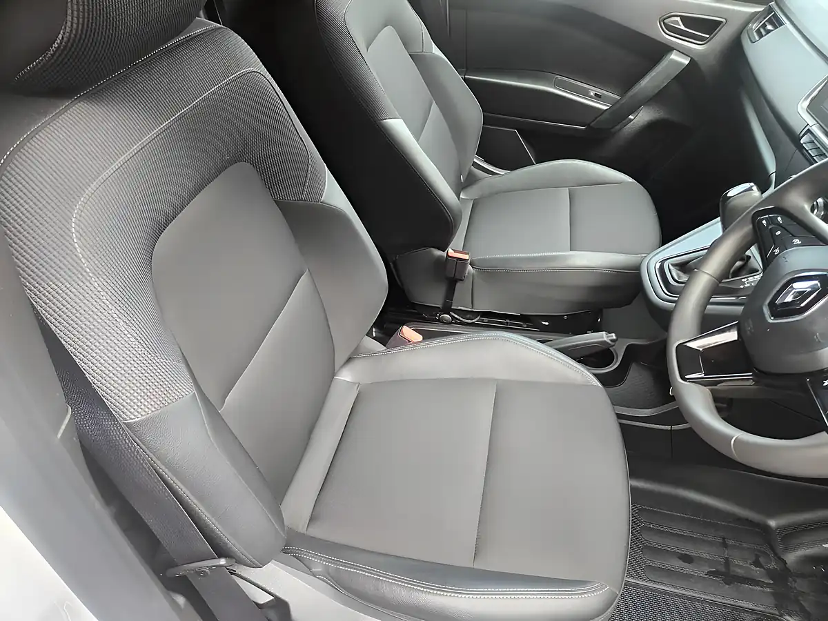 Used 2024 Renault Kangoo ML19 Start Van Auto White - Interior and Exterior details 19