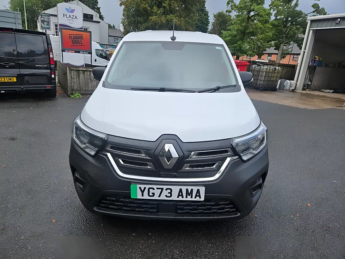Used 2024 Renault Kangoo ML19 Start Van Auto White - Interior and Exterior details 2