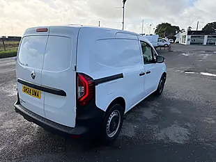 Used 2024 Renault Kangoo Start White - Interior and Exterior details 4