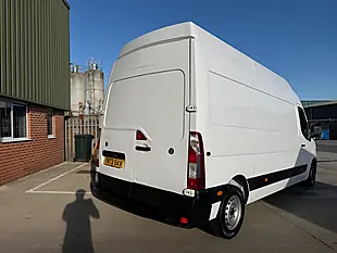 Used 2024 Renault Master Energy 35 Start White - Interior and Exterior details 19