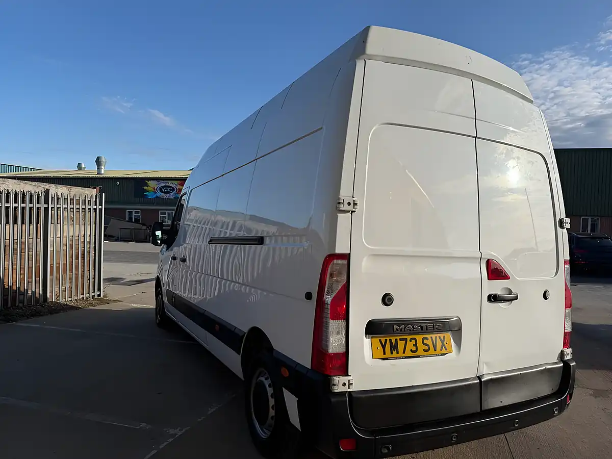 Used 2024 Renault Master Energy 35 Start White - Interior and Exterior details 20