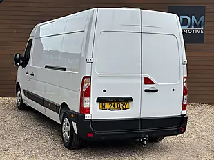 Used 2024 Renault Master LM35 Advance Blue White - Interior and Exterior details 6