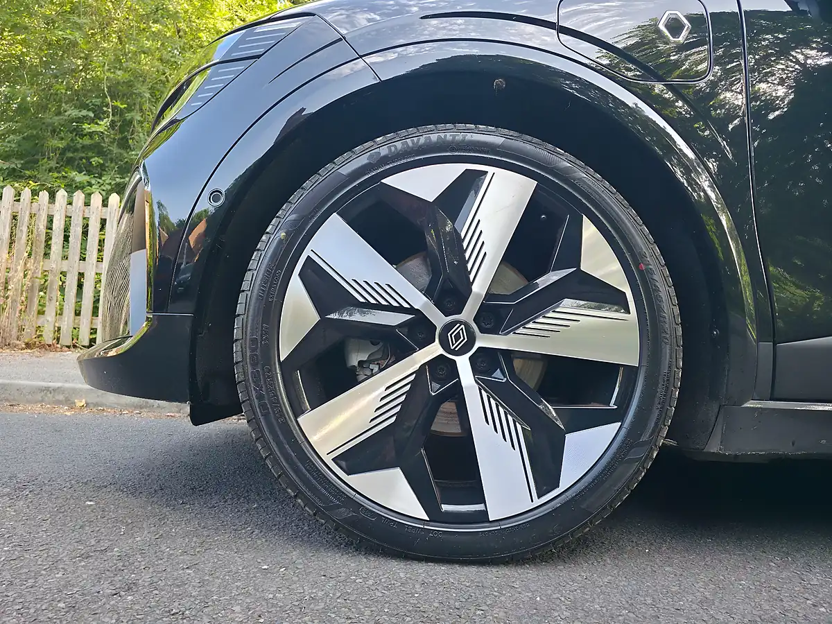 Used 2024 Renault Megane Comfort Range Techno Black - Interior and Exterior details 10