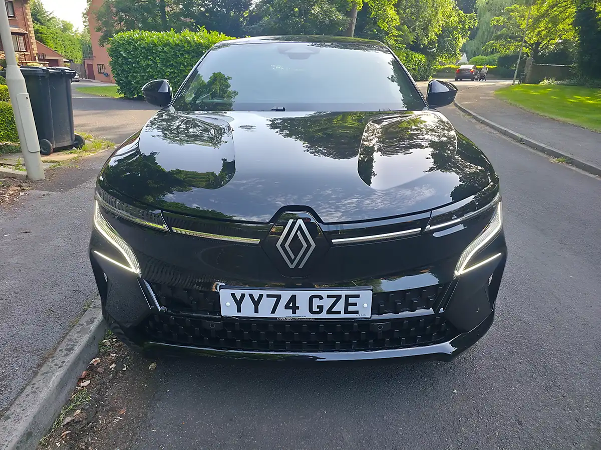 Used 2024 Renault Megane Comfort Range Techno Black - Interior and Exterior details 2
