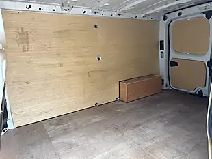 Used 2024 Renault Trafic Advance Glacier White - Interior and Exterior details 14