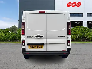 Used 2024 Renault Trafic Advance Glacier White - Interior and Exterior details 6