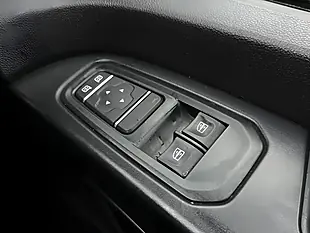 Used 2024 Renault Trafic Advance Glacier White - Interior and Exterior details 12