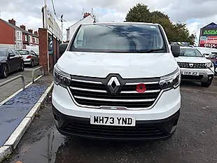 Used 2024 Renault Trafic Advance White - Interior and Exterior details 2